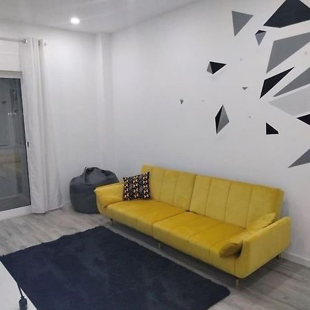 Lisbon, 3 Bedroom Apartment In Amora , 15 Min From The Beach Extérieur photo